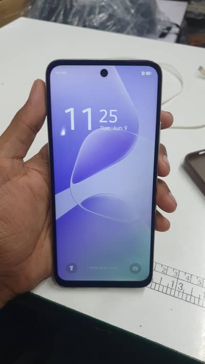 Infinix Hot 60i 6 128   total  original tori se back bark box chrng sa