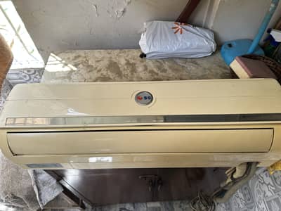 SG 1 ton split ac | Excellent condition perfect cooling