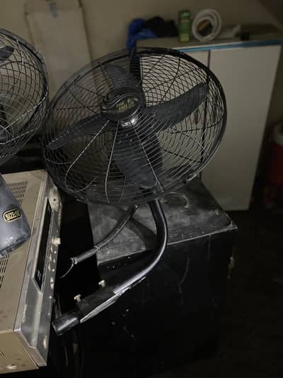 Royal bracket fan new condition