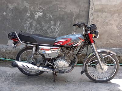 10/10 urgent sale double saman 2022 model  CG 125 euro 2