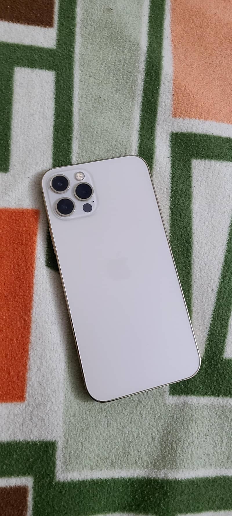 iPhone 12 Pro 0