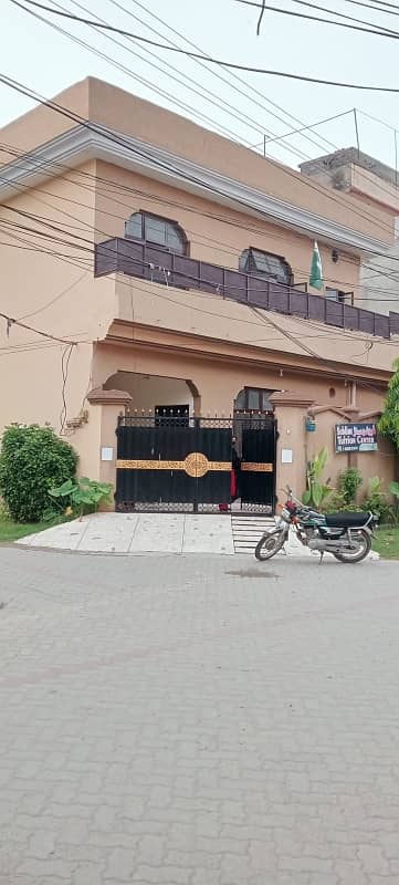 Corner 10 Marla House available for sale in Marghzar Officers Colony, Marghzar Officers Colony