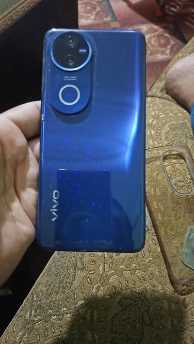 Vivo V50