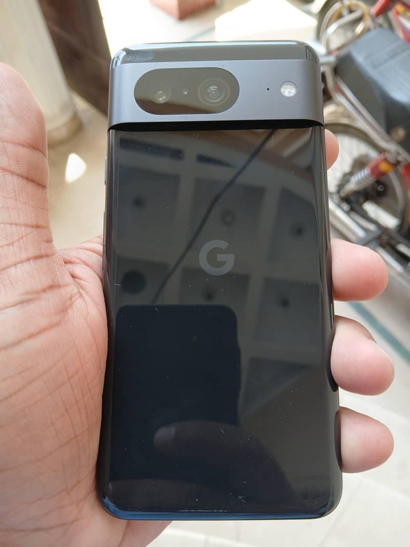 Google Pixel 8 (8/256) 1
