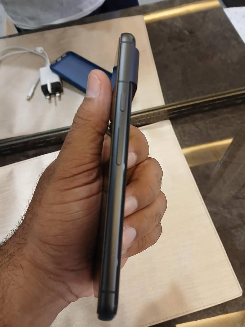 Google Pixel 8 (8/256) 5