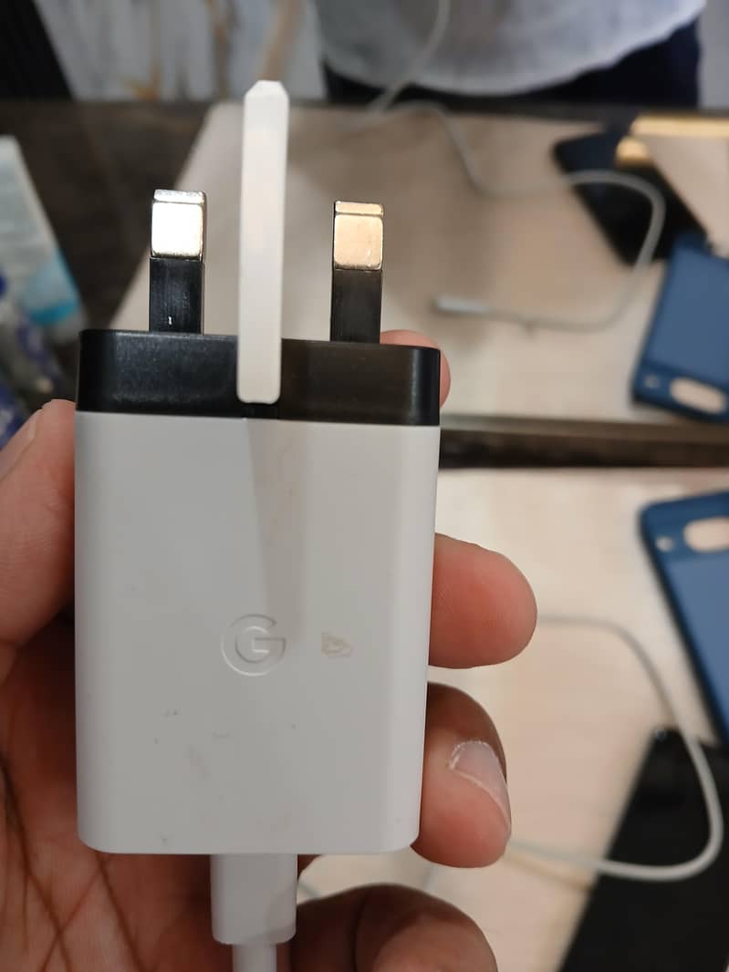Google Pixel 8 (8/256) 12