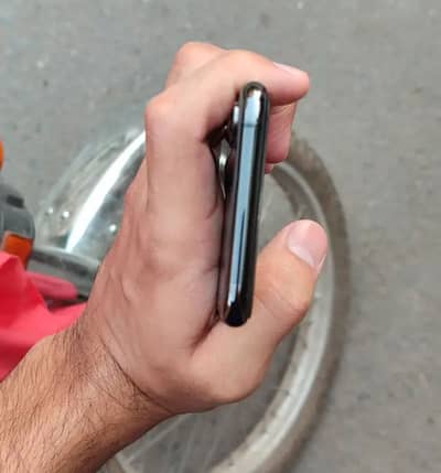 iPhone Xs 64 Gb