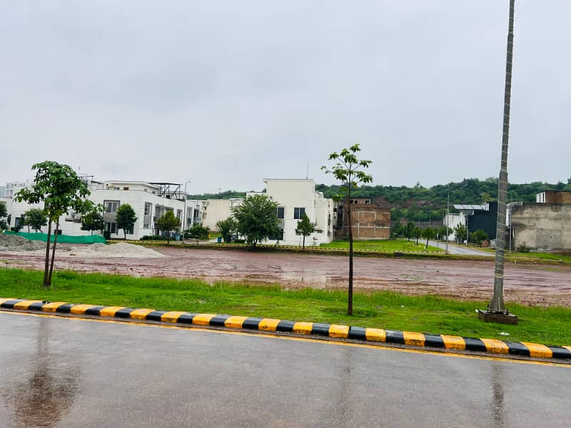 Prime Location 2 Kanal Plot Block D 1