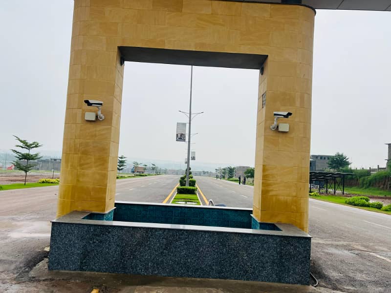 Prime Location 2 Kanal Plot Block D 6
