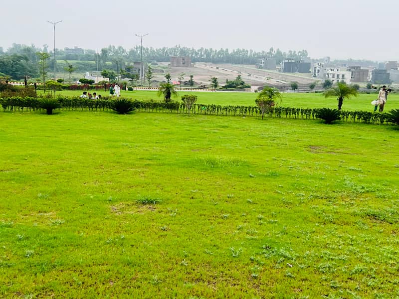 Prime Location 2 Kanal Plot Block D 9