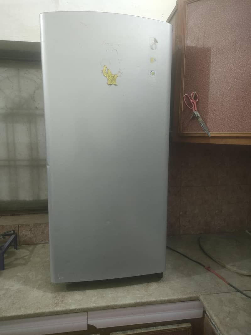 DAWLANCE fridge 0