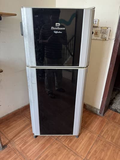 Dawlance medium fridge for sale perfect cooling