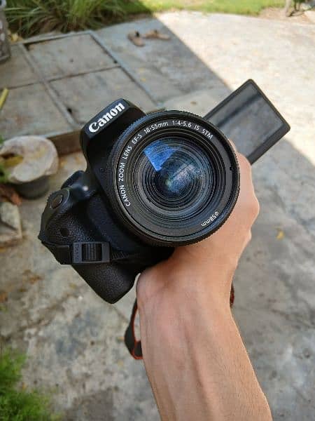 Canon EOS 800D 1