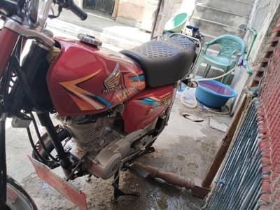applied for bike bilkol new bike hy oil be Chang kiya Hova hy