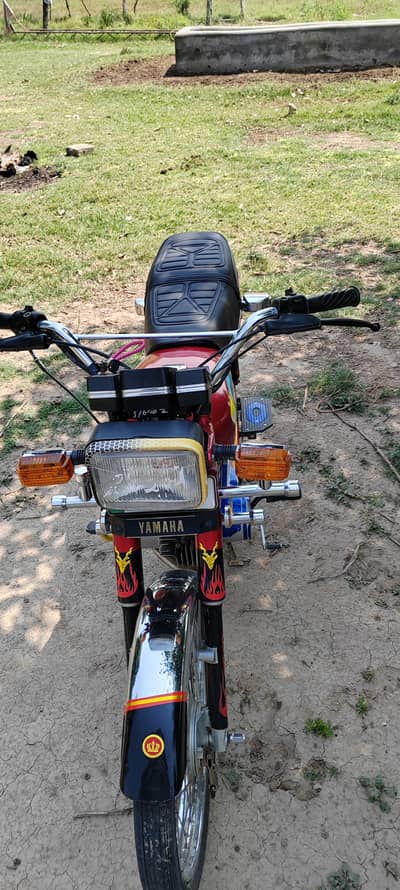 Yamaha Royale YB 100 2011