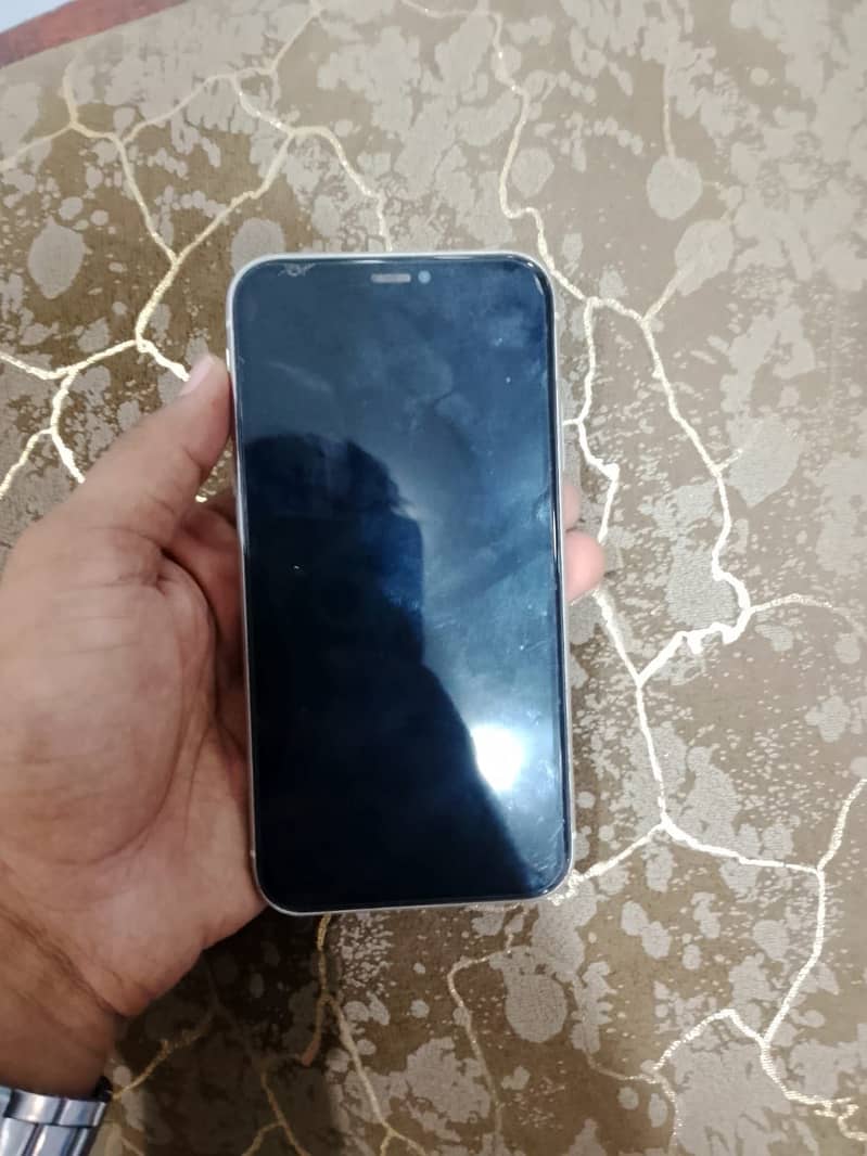 Apple iPhone 11 5