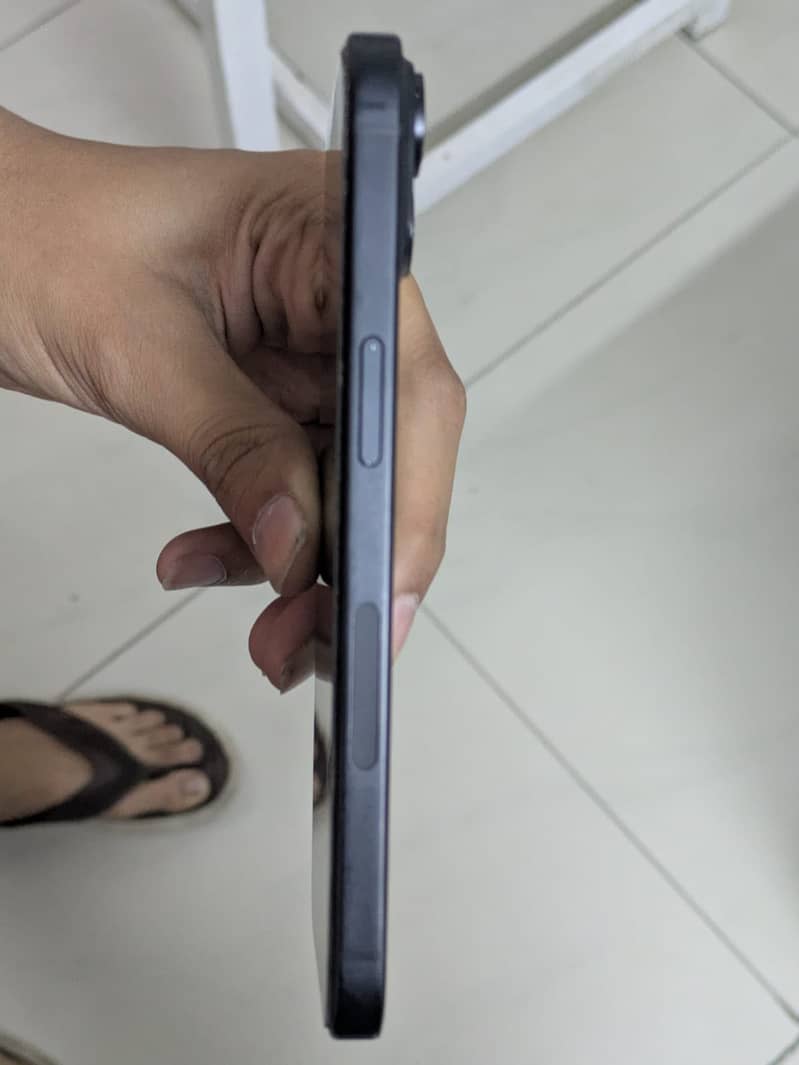 Apple iPhone 15 5