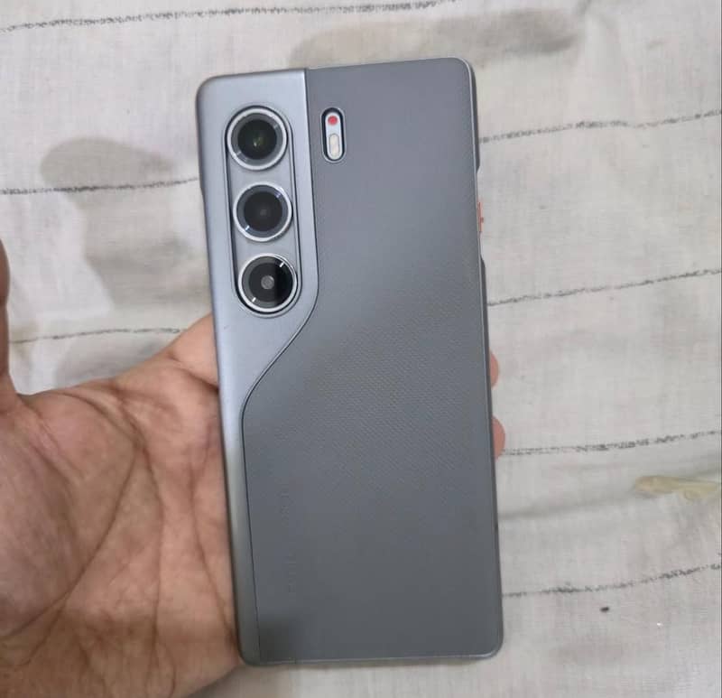 Tecno CAMON 40 3