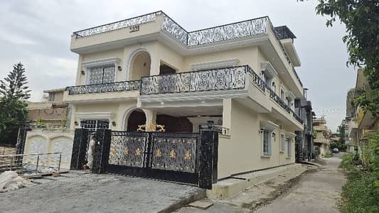G 9 Islamabad Brand New Designer House Proper Corner Double Storey Double On Main 50 Feet Road Size 40x80 Very Ideal Location Solid Construction Very   Water Boring Available