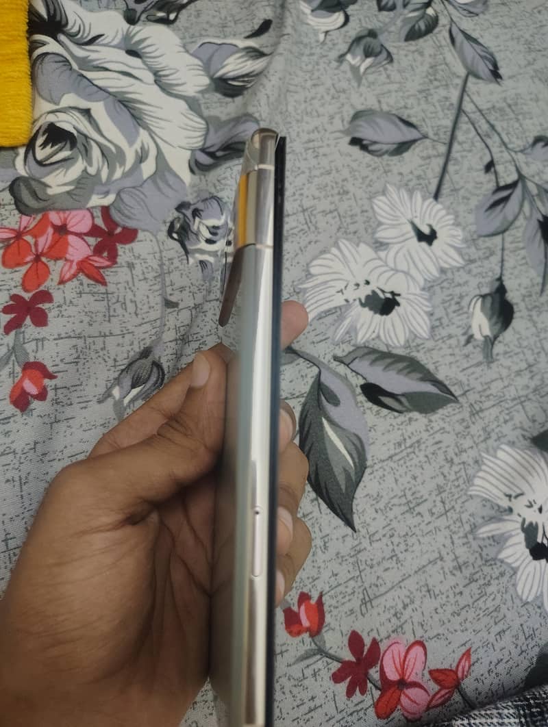 Google Pixel 7 Pro 4