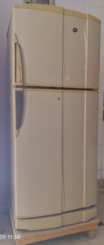 Ok fridge selling due to shifting 923003040500