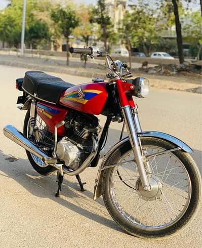 Honda 125cc bike urgent for sale 03294565513