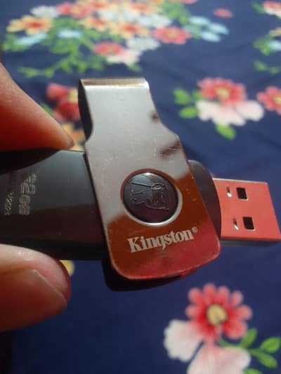 Kingston 32 GB