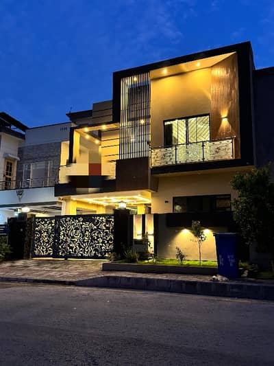 Brand New Boulevard House For Sale Bharia Town Phase 3