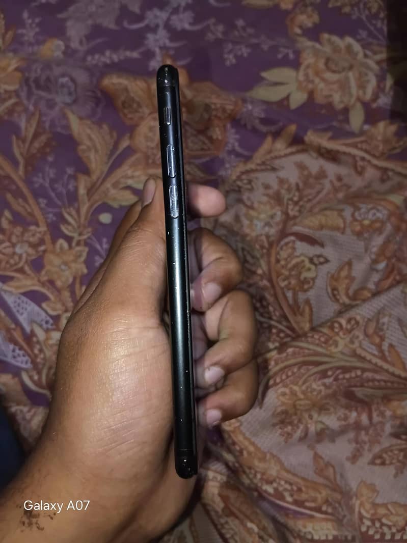 Apple iPhone 7 4