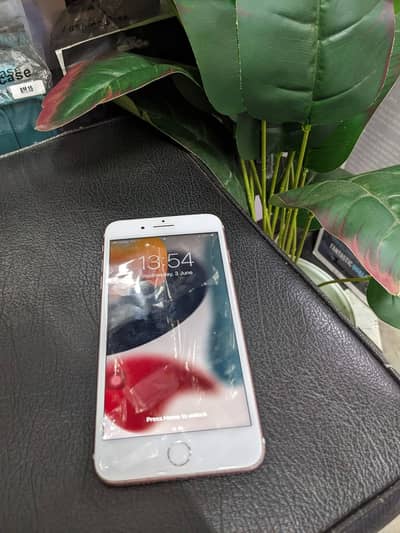 iphone 7 plus 128 GB  (no open no repair) (PTA approved) all ok