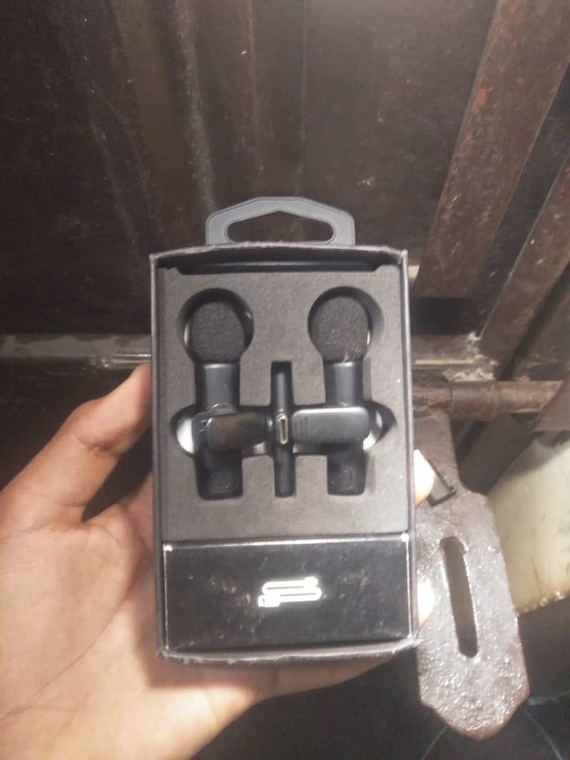 Wirless Mic 2