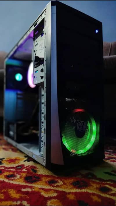 Cooler Master gaming case with 1 x Argb fan