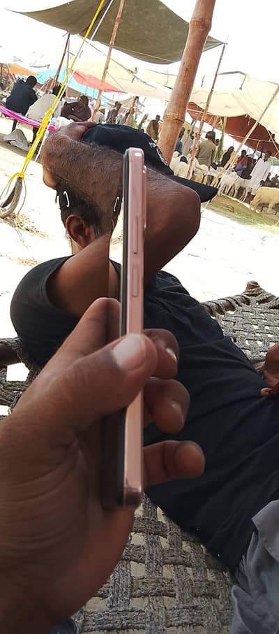 Vivo Y28