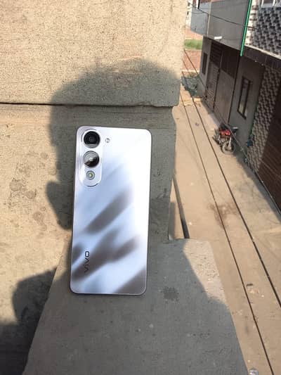 Vivo Y04