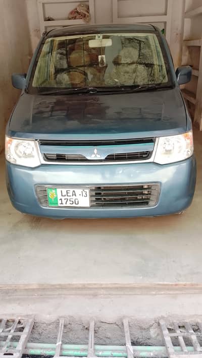 Mitsubishi Ek Wagon 2013