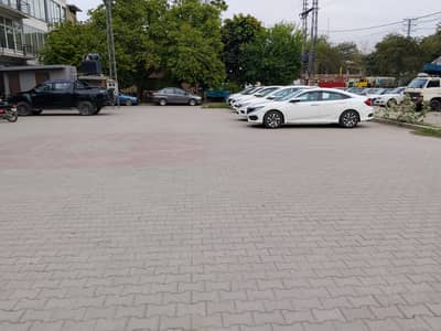 Kanal Corner plot gajju matta