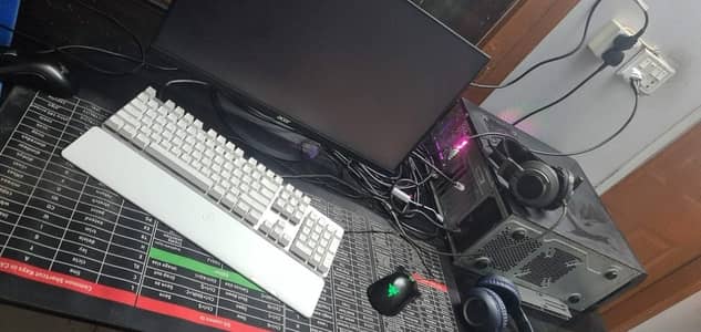 Gamesir gk300 mechanical keyboard wireless 9/10 condition
