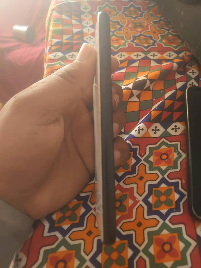 Google Pixel 4 3
