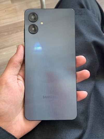 Samsung Mobile A06