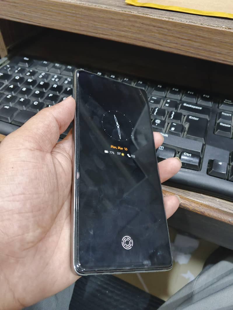 Tecno CAMON 30 1