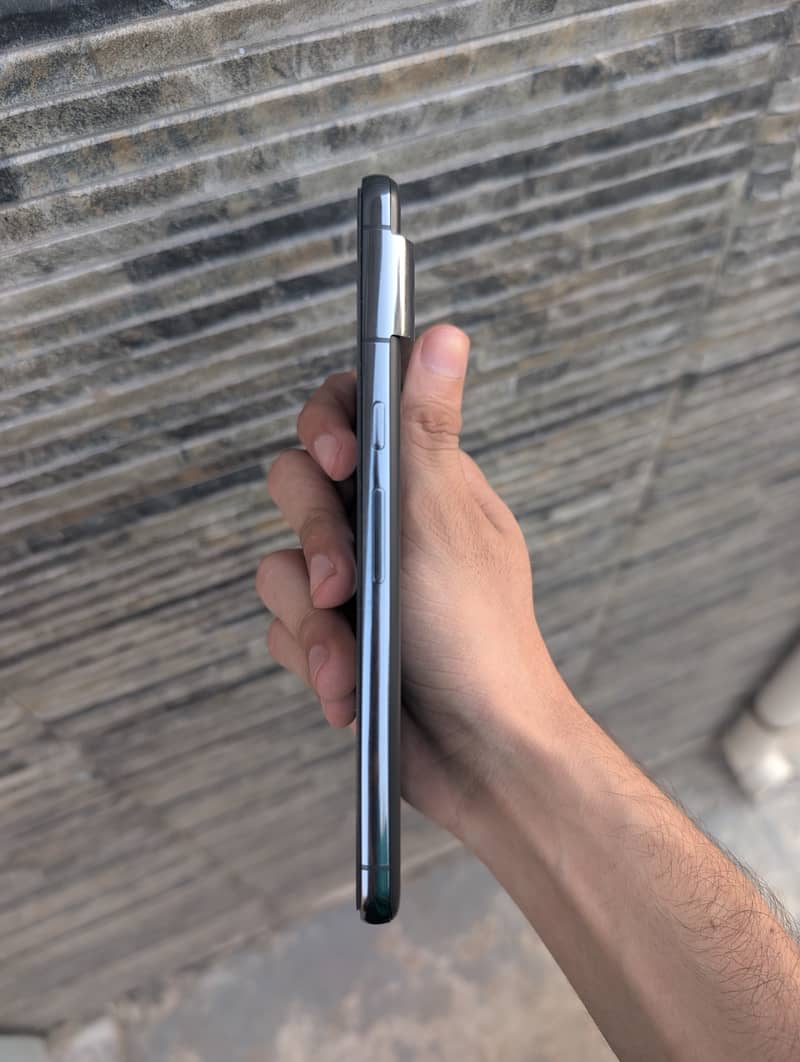 Google Pixel 8 Pro 3
