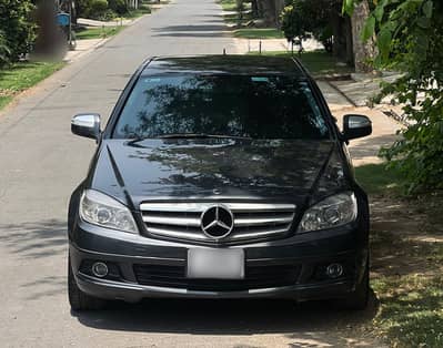 Mercedes-Benz C180 W204, 2008/2014 in excellent condition.