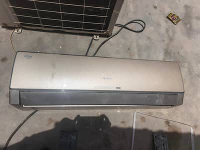 Gree 1.5 ton inverter ac