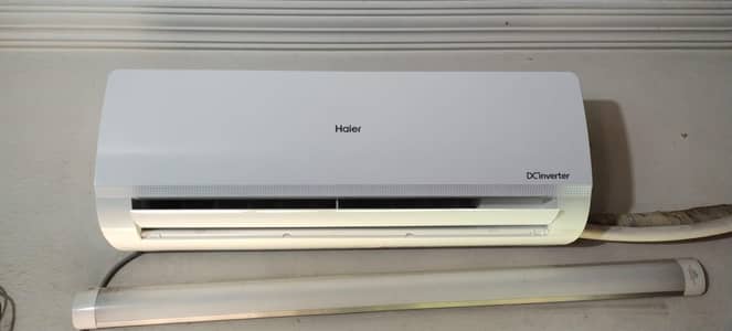 Haier DC Inverter 1 ton 10 by 10  condition urgent sale need cash