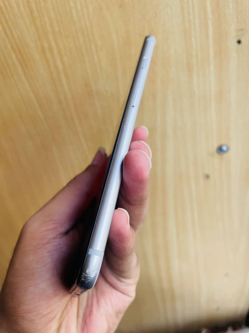 Apple iPhone 6 Plus 2