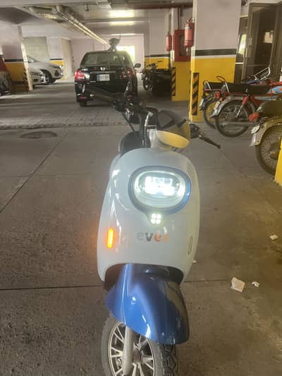 Evee Nisa In Good Condition Urgent Sale