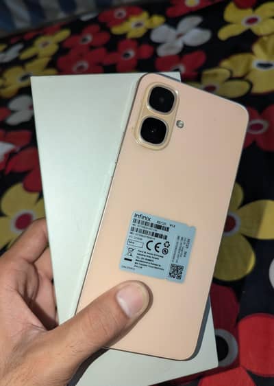 Infinix Smart 10 4+4GB Ram 64GB storage 10/10 Like New in Warranty