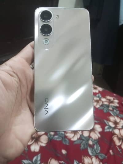 Vivo Y04