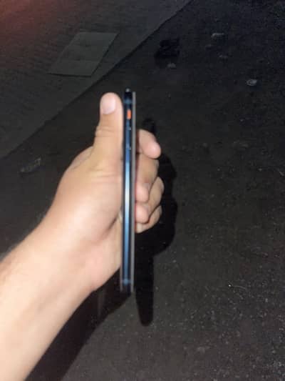 Apple iPhone SE 3