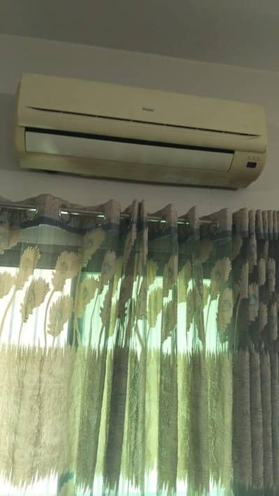 Haier AC Original condition